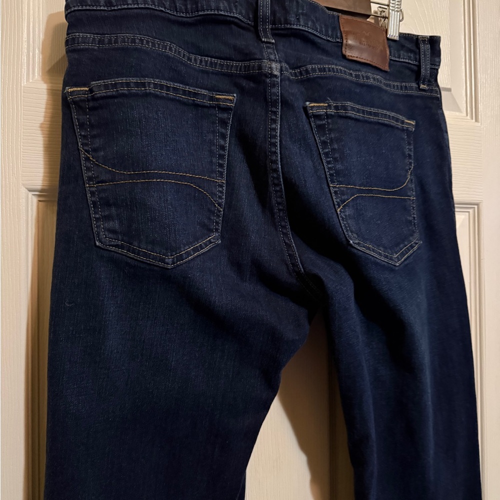 Hollister Men's Slim Straight Epic Flex Blue Jeans - Picture 6 of 8